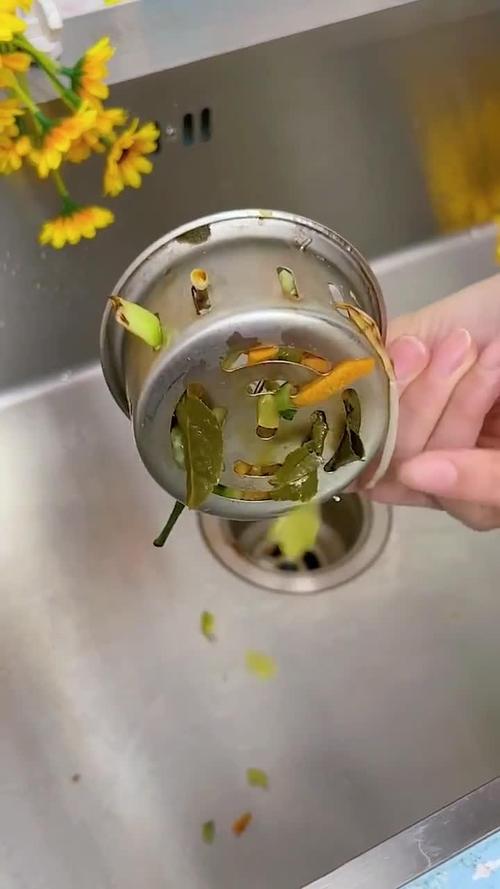 洗菜池滤网堵塞？1根筷子轻松解决