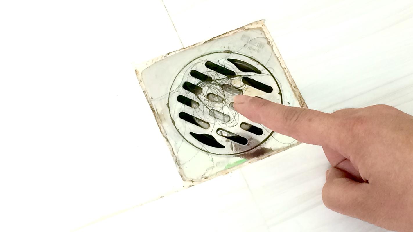 浴室地漏堵了?这个方法先试试