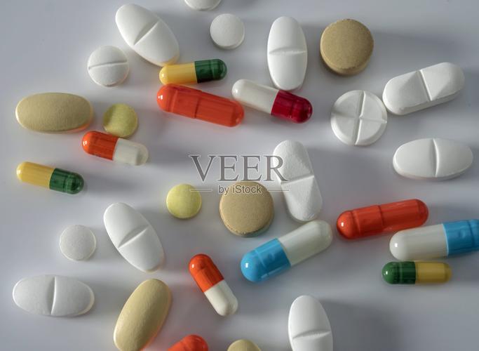 药片为什么有不同颜色和形状？不只是为了区分