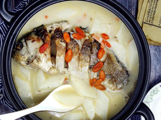 煮鱼汤去腥的3个关键
