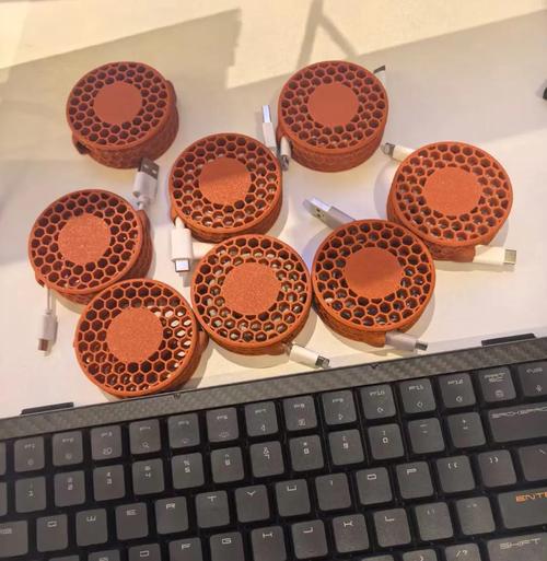 3D 打印耗材防潮！旧饼干盒 + 干燥剂改造方案