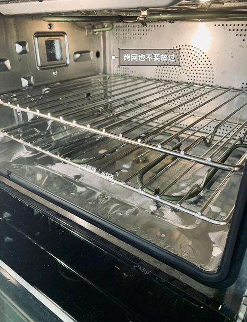 烤箱烤网清洁攻略误区！清洁工具 + 使用技巧