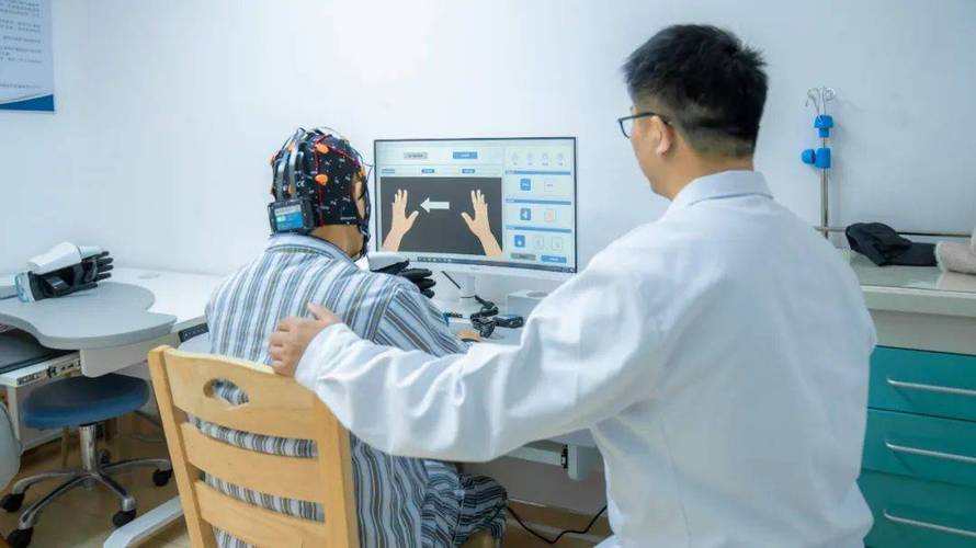 脑机接口如何帮助残疾人重获行动能力？神经康复案例