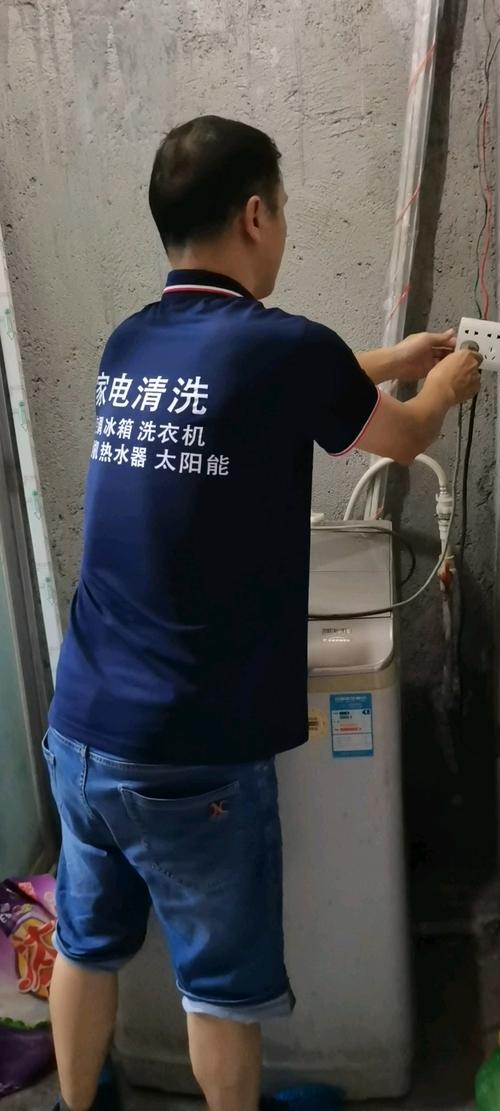 家电表面清洁？微湿超纤布擦拭！